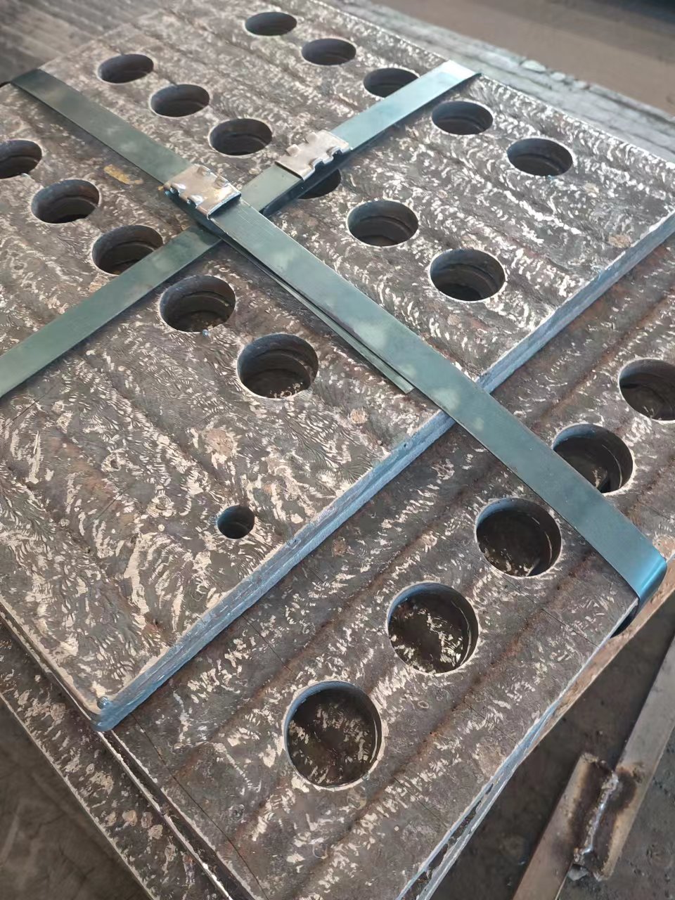 广西耐磨板切割
